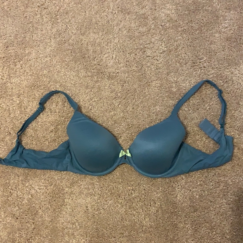 Victoria’s Secret Underwire Bra